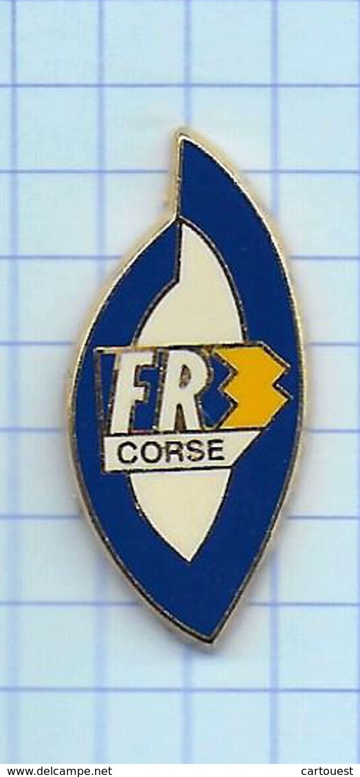 Pin's Pins / Beau  FR 3 Taillé ILE CORSE Estampillé Béraudy. - Médias