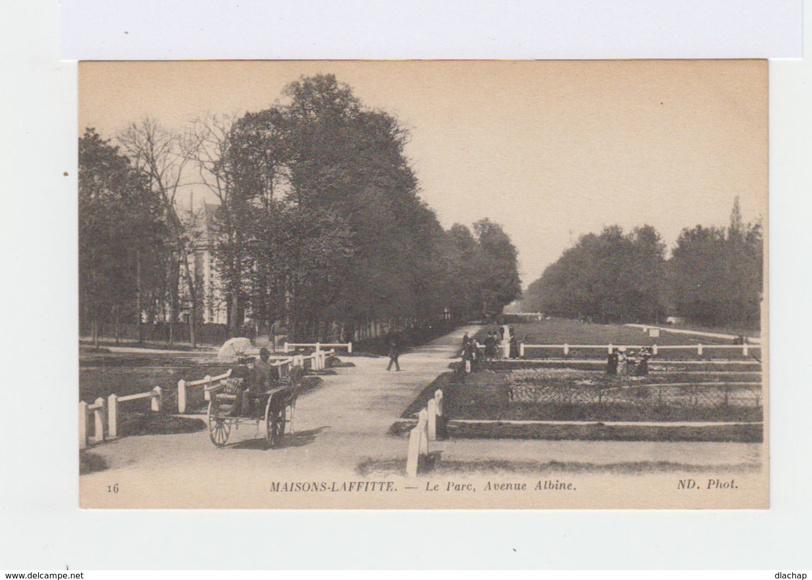 Maisons Lafitte. Cinq Cartes: Vue Générale, Panorama, Place Et Av. Du Château, Le Parc. (2948) - Maisons-Laffitte