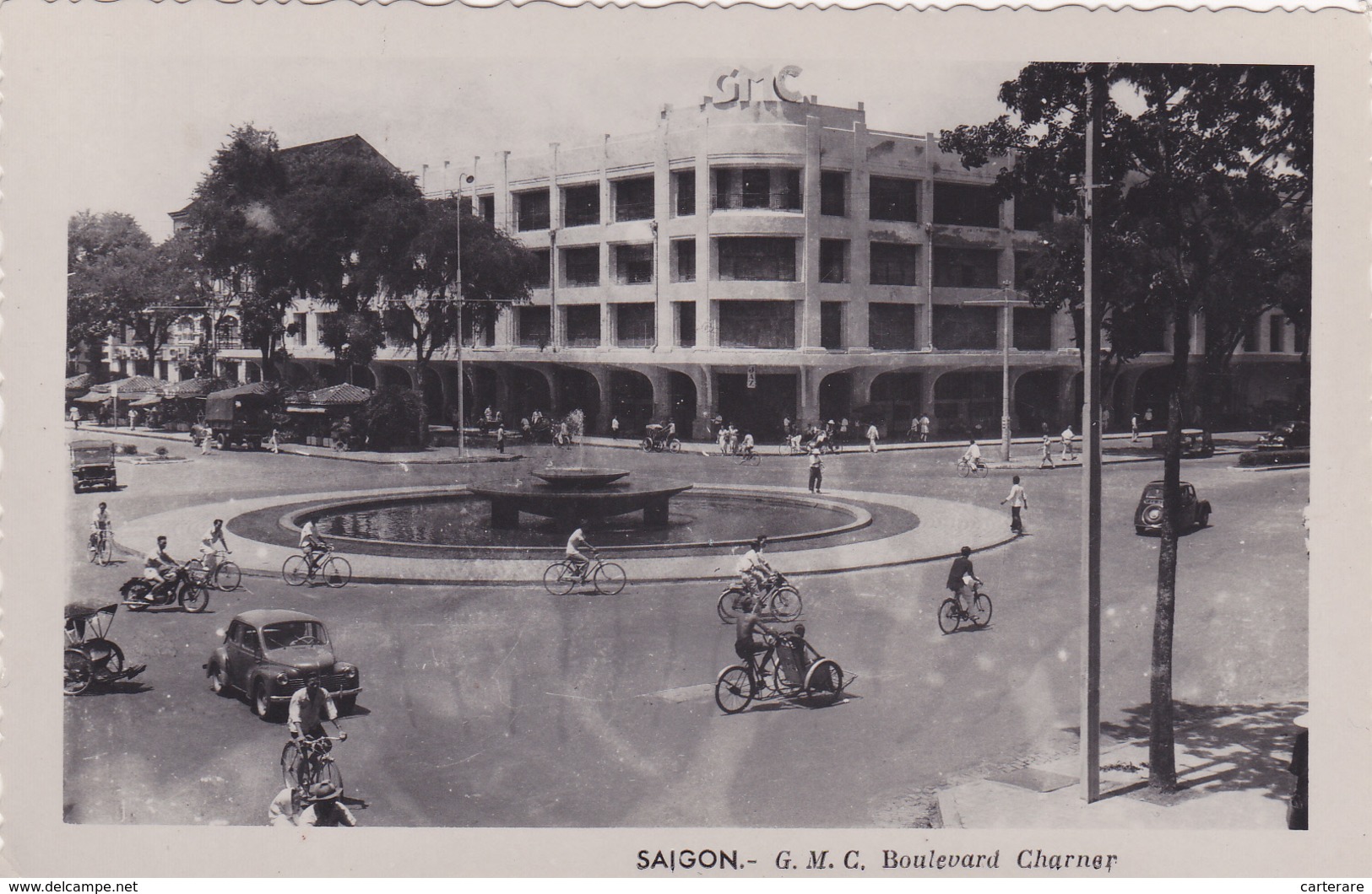 ASIE,ASIA,VIET NAM,SAIGON EN 1954,CYCLISTE,G M C ,boulevard CHARNER,rond Point,ho-chi-minh-ville Maintenant,rare - Vietnam