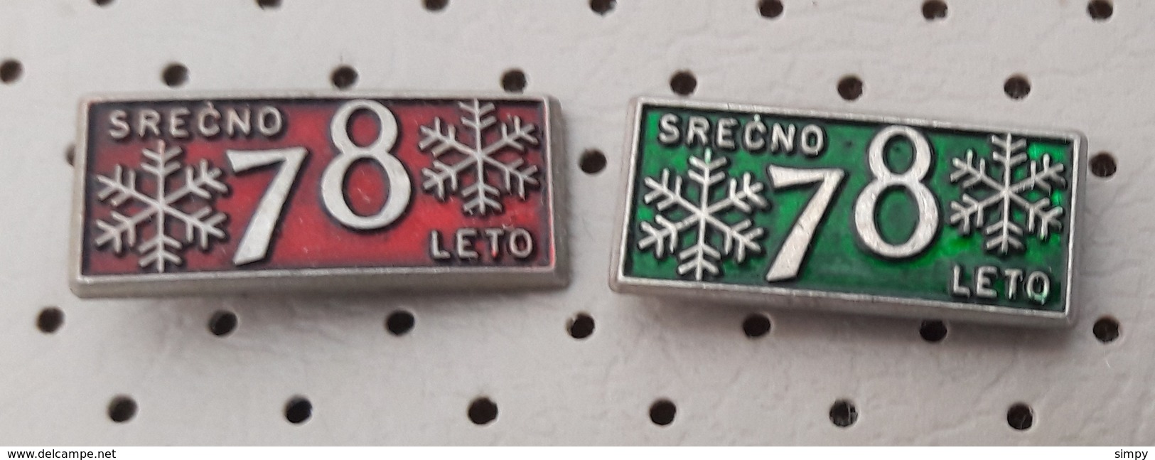 Happy New Year 1978 Snowflake Slovenia Pins - Christmas