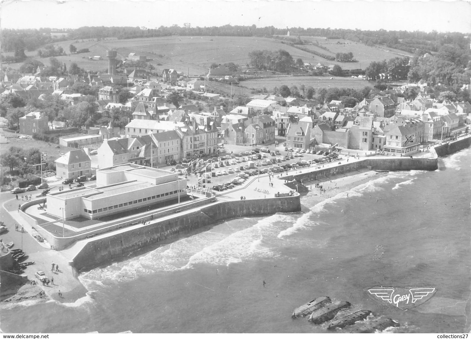 14-ARROMANCHES- LE MUSEE COMMEMORATIF VUE DU CIEL - Arromanches