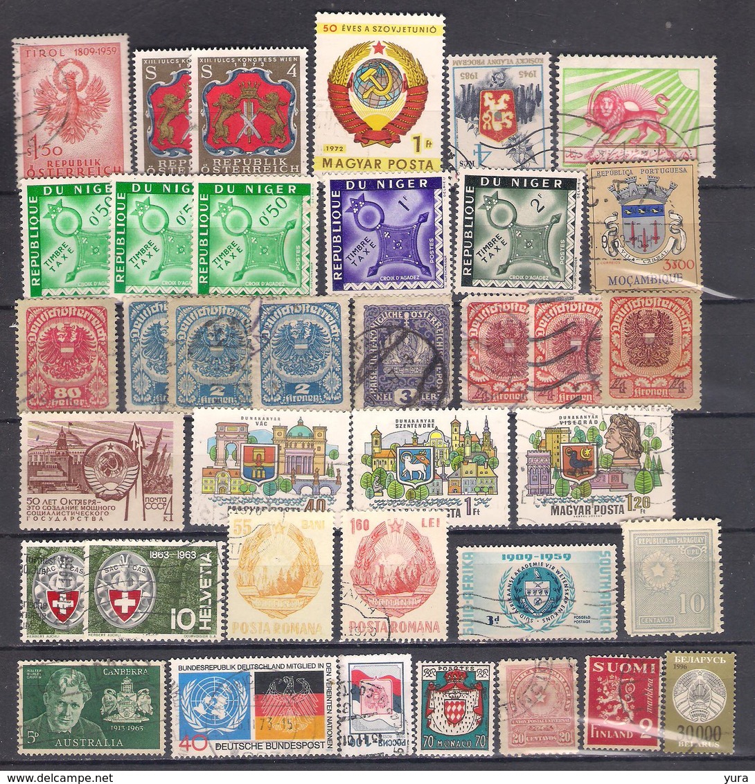 Lot 130 Coat Of Arms 2 Scans 80 Different MNH. Used - Timbres
