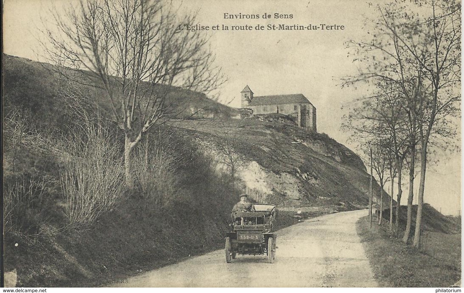 89   SENS   L' Eglise Et La Route De Saint Martin Du Tertre  (automobile) - Sens