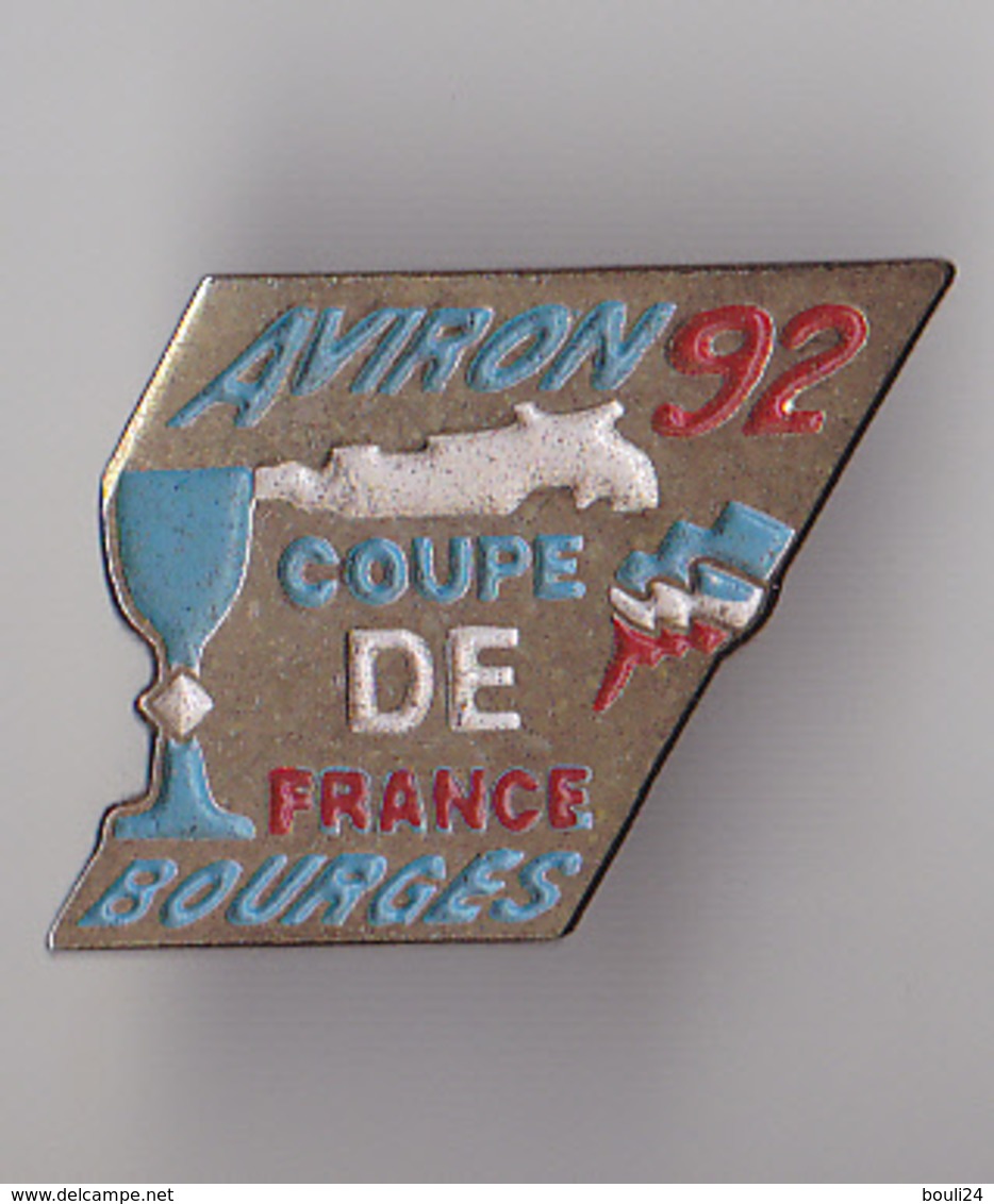 PIN'S THEME SPORT AVIRON COUPE DE FRANCE  1992 A BOURGES - Aviron