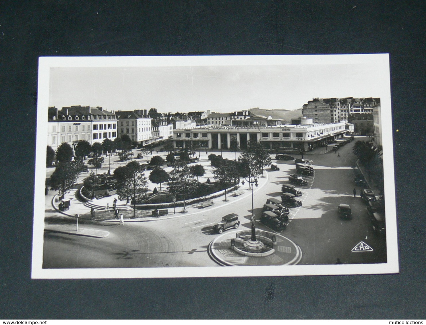 PAU  1930 /   VUE  PLACE.......... EDITEUR - Pau