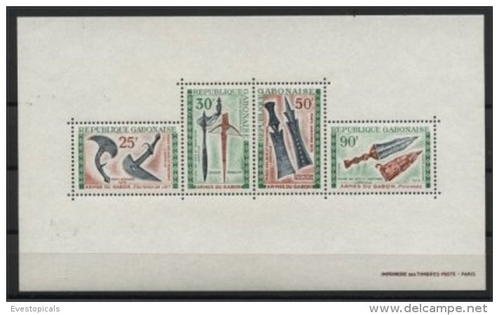 GABON, OLD ARMS SOUVENIR SHEETS 1970, MNH - Unused Stamps