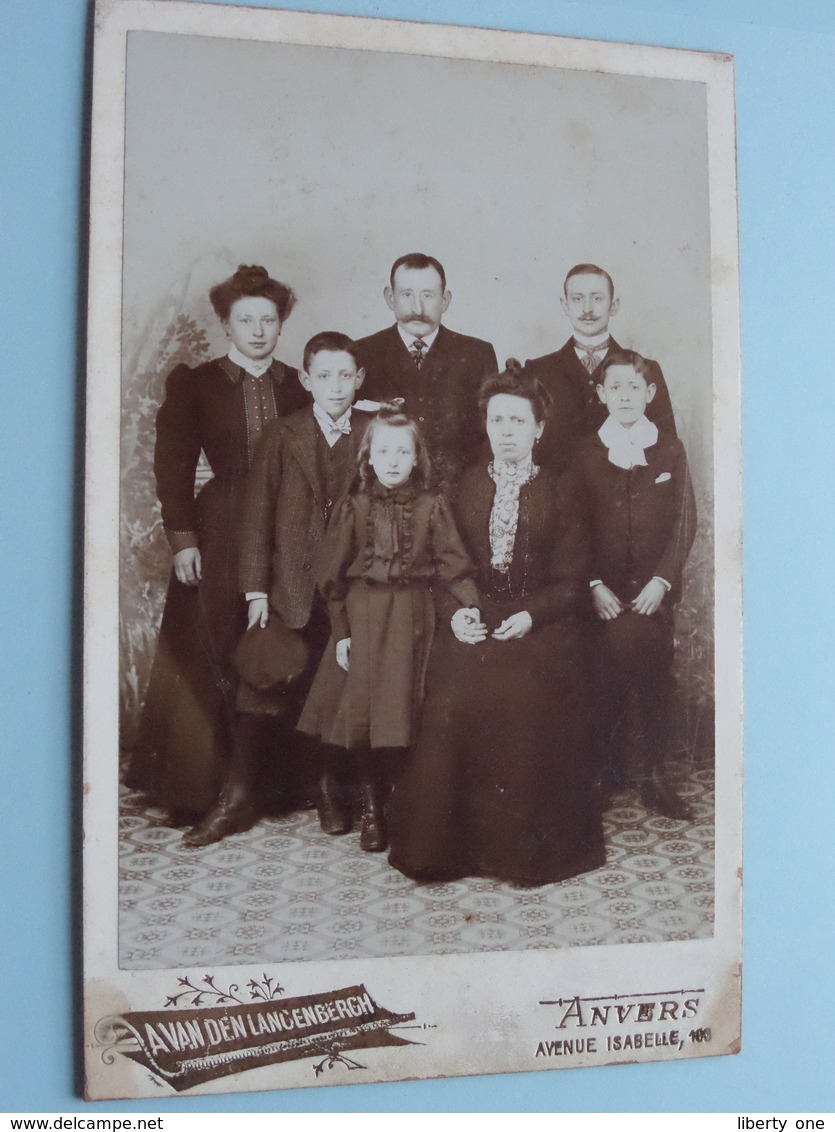 Familie / Famille ( CABINET FOTO A. VANDEN LANGENBERGH Anvers / Zie Foto's Voor Détail ) ! - Guerre, Militaire