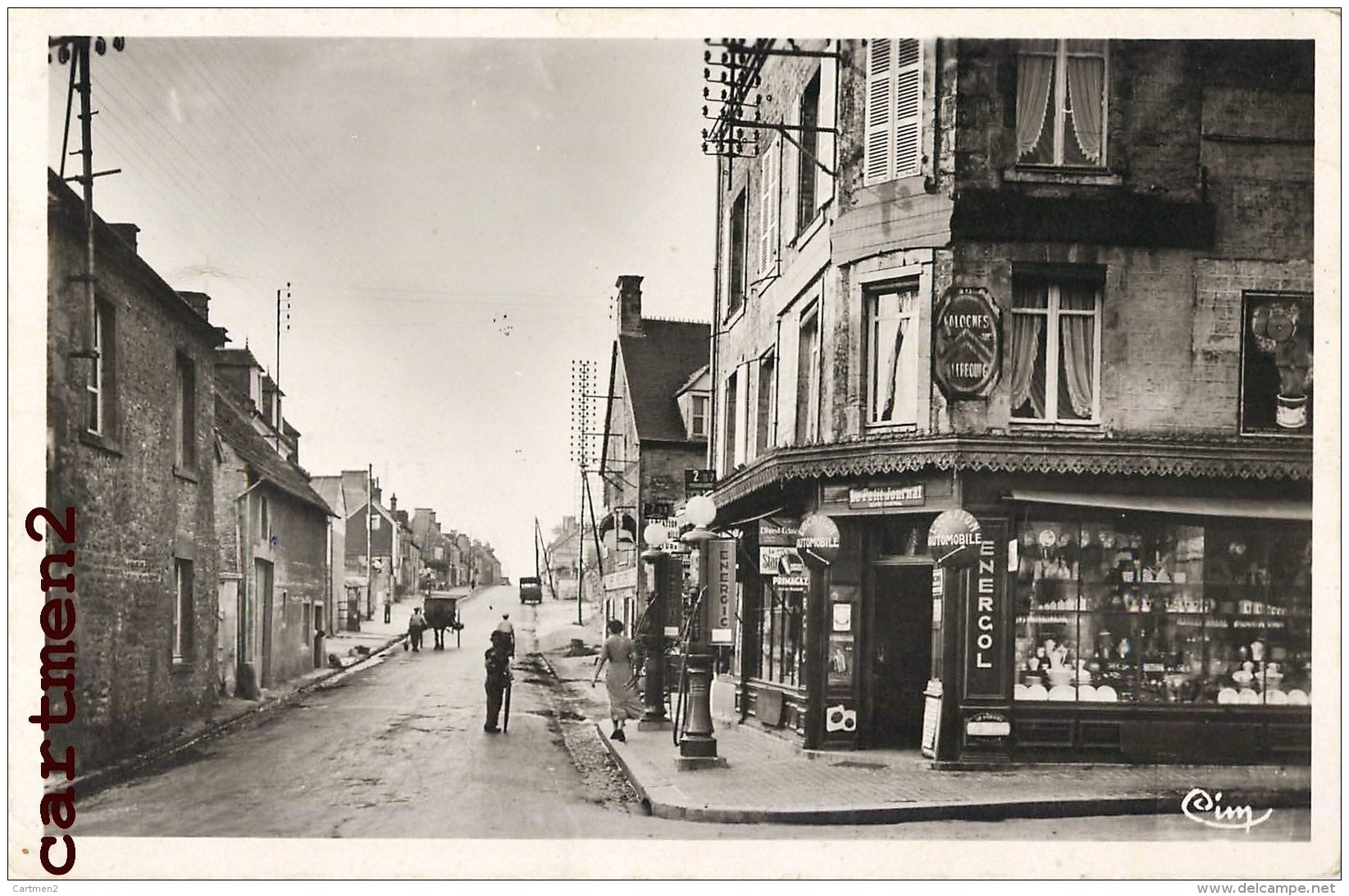 SAINTE-MERE-L'EGLISE RUE DE CAP-DE-LAINE POMPE A ESSENCE DEVANTURE 50 MANCHE - Other & Unclassified