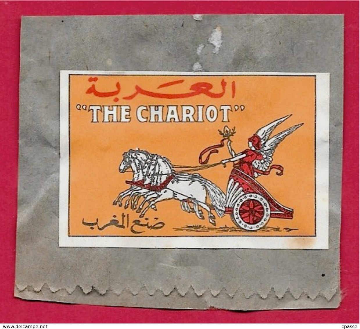 "THE CHARIOT" Etiquette De Boite D'Allumettes Sur Fragment De Son Support Papier ** Autour Du Tabac - Char Antique - Boites D'allumettes - Etiquettes