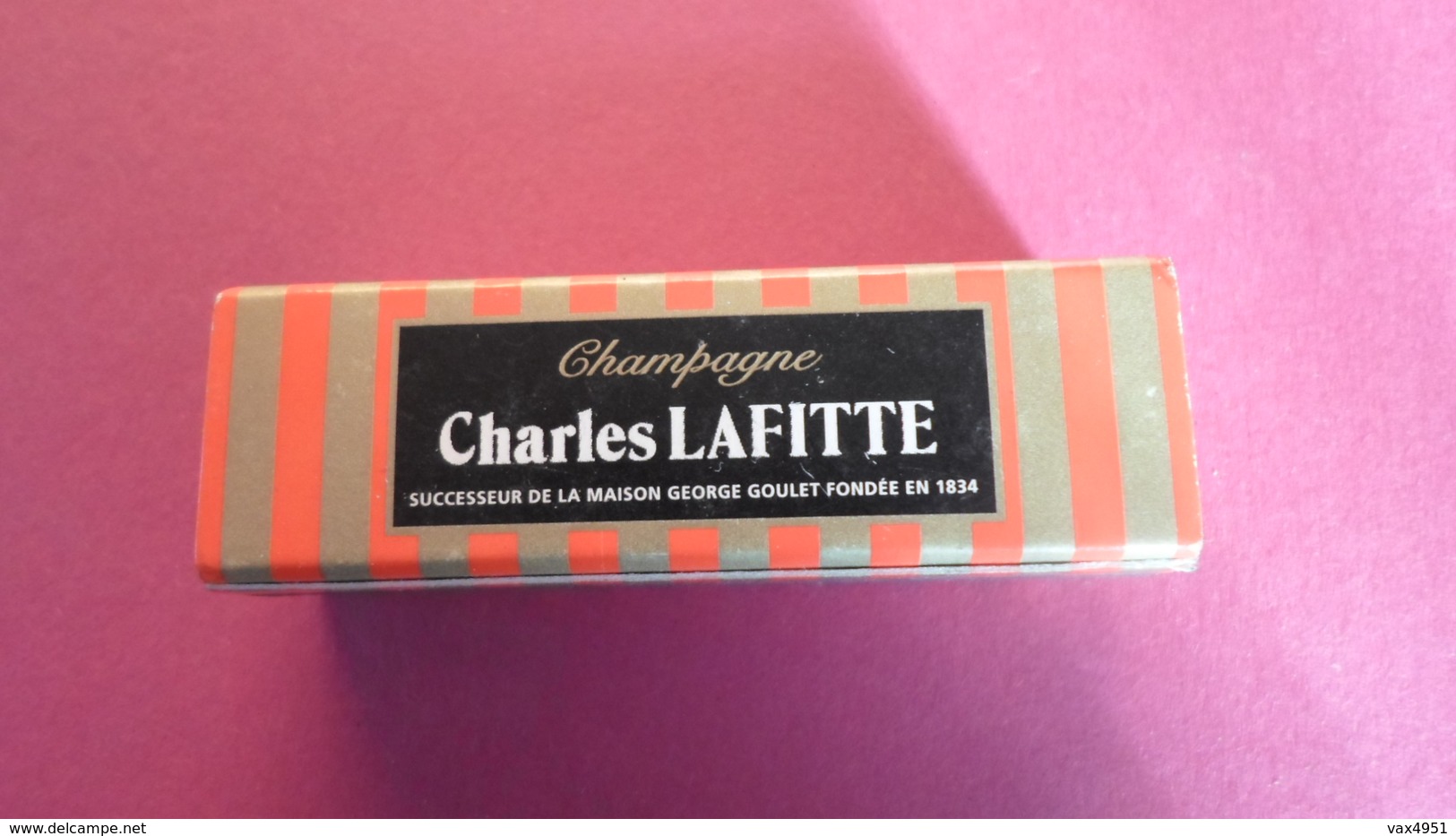 BOITES D ALLUMETTES  CHAMPAGNE CHARLES LAFITTE  ****    RARE  A SAISIR ******* - Zündholzschachteln