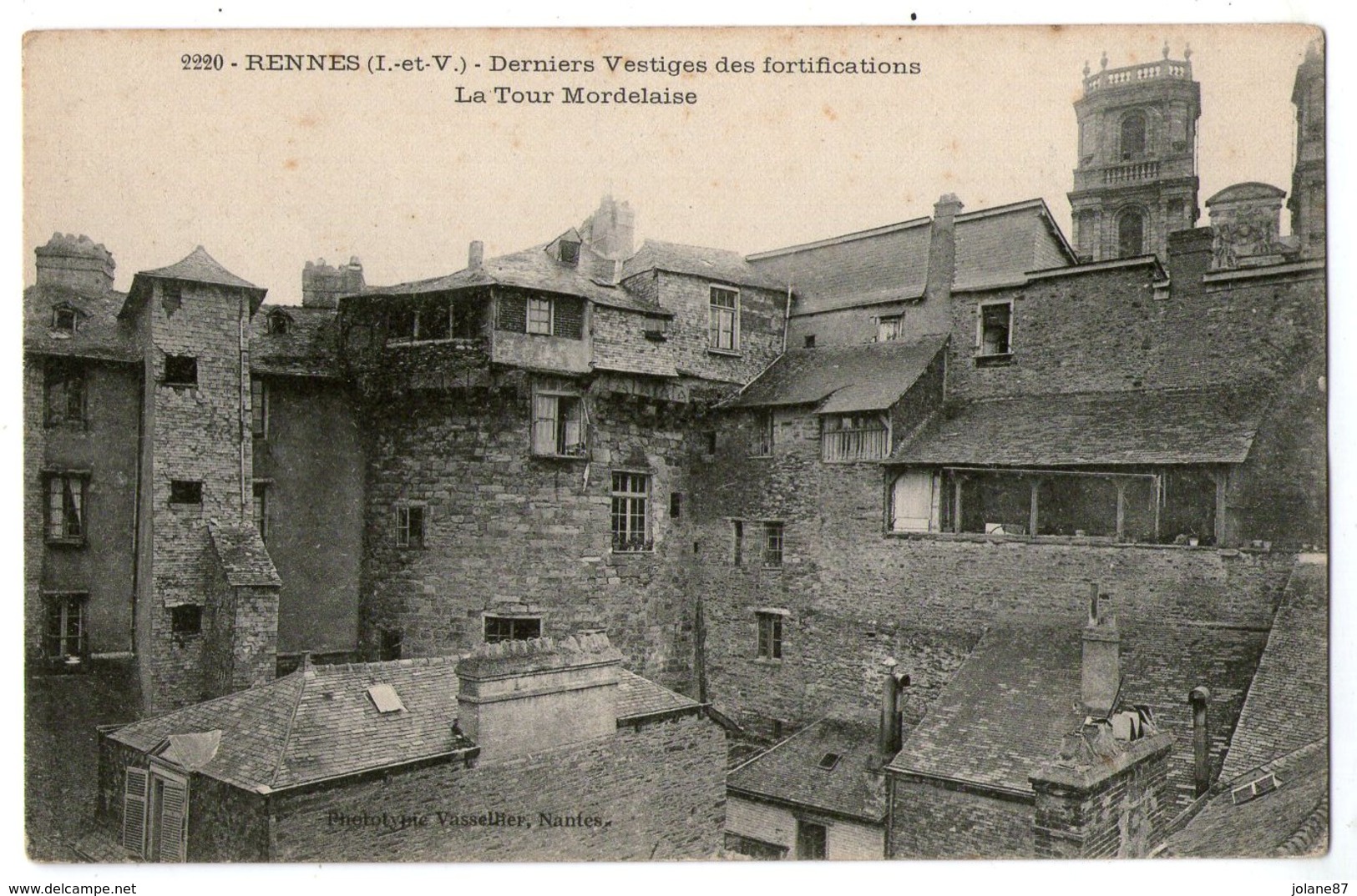 CPA    35   RENNES     VESTIGES DES FORTIFICATIONS     LA TOUR MORDELAISE - Rennes