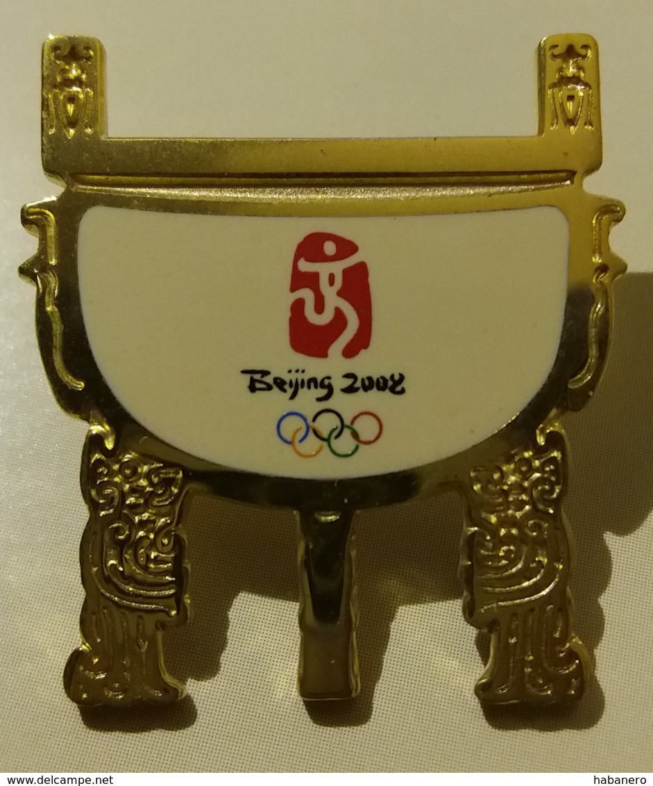 CHINA - BEIJING OLYMPIC GAMES 2008 - OFFICIAL ANCIENT CHINES TRIPOD PIN - LIMITED EDITION OF LESS THAN 10.000 - Kleding, Souvenirs & Andere