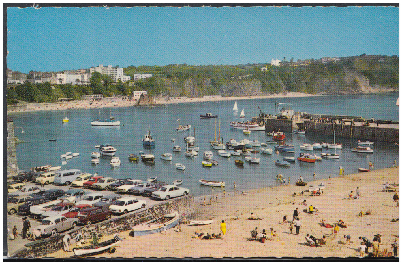 Wales Postcard - Tenby, North Bay From The Harbour  DC1585 - Pembrokeshire