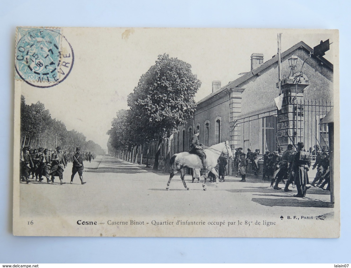 C.P.A. : 58 COSNE : Caserne Binot, Quartier D'Infanterie Occupé Par Le 85 è De Ligne, Cavalier, Animé, Timbre En 1907 - Cosne Cours Sur Loire