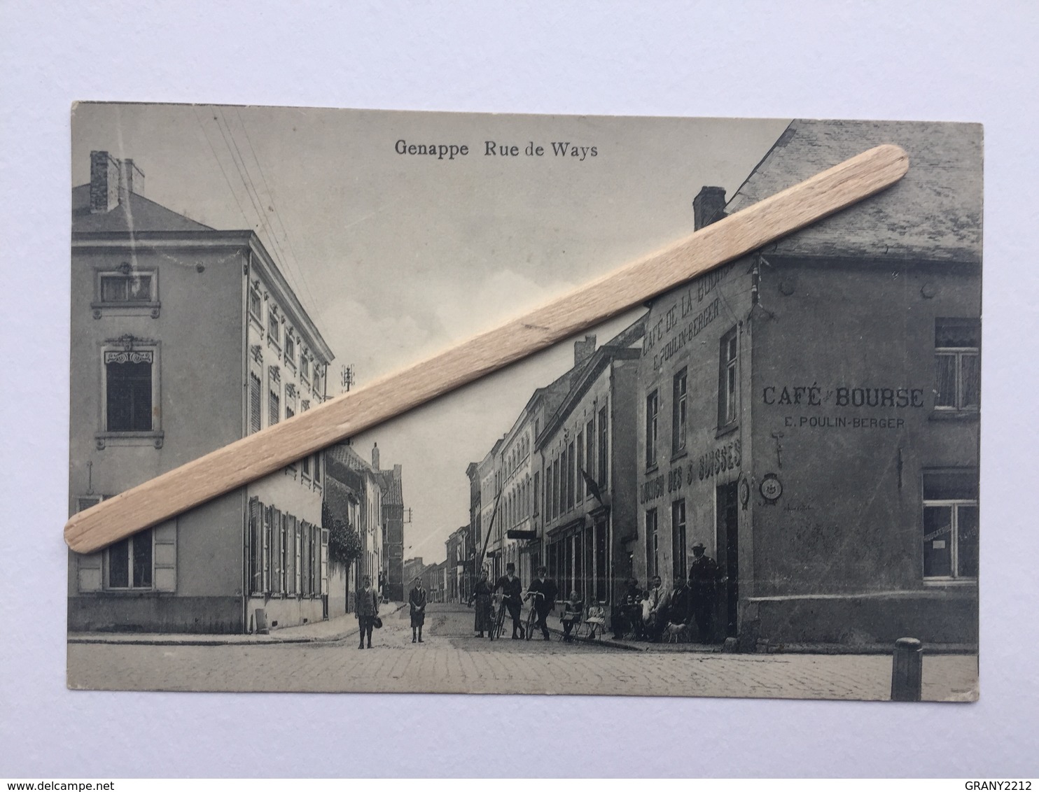 GENAPPE »RUE DE WAYS « Panorama,animation Terrasse,Cyclistes ,Café De La Bourse Prop E.Poulin-Berger(1919)Maison Decelle - Genappe