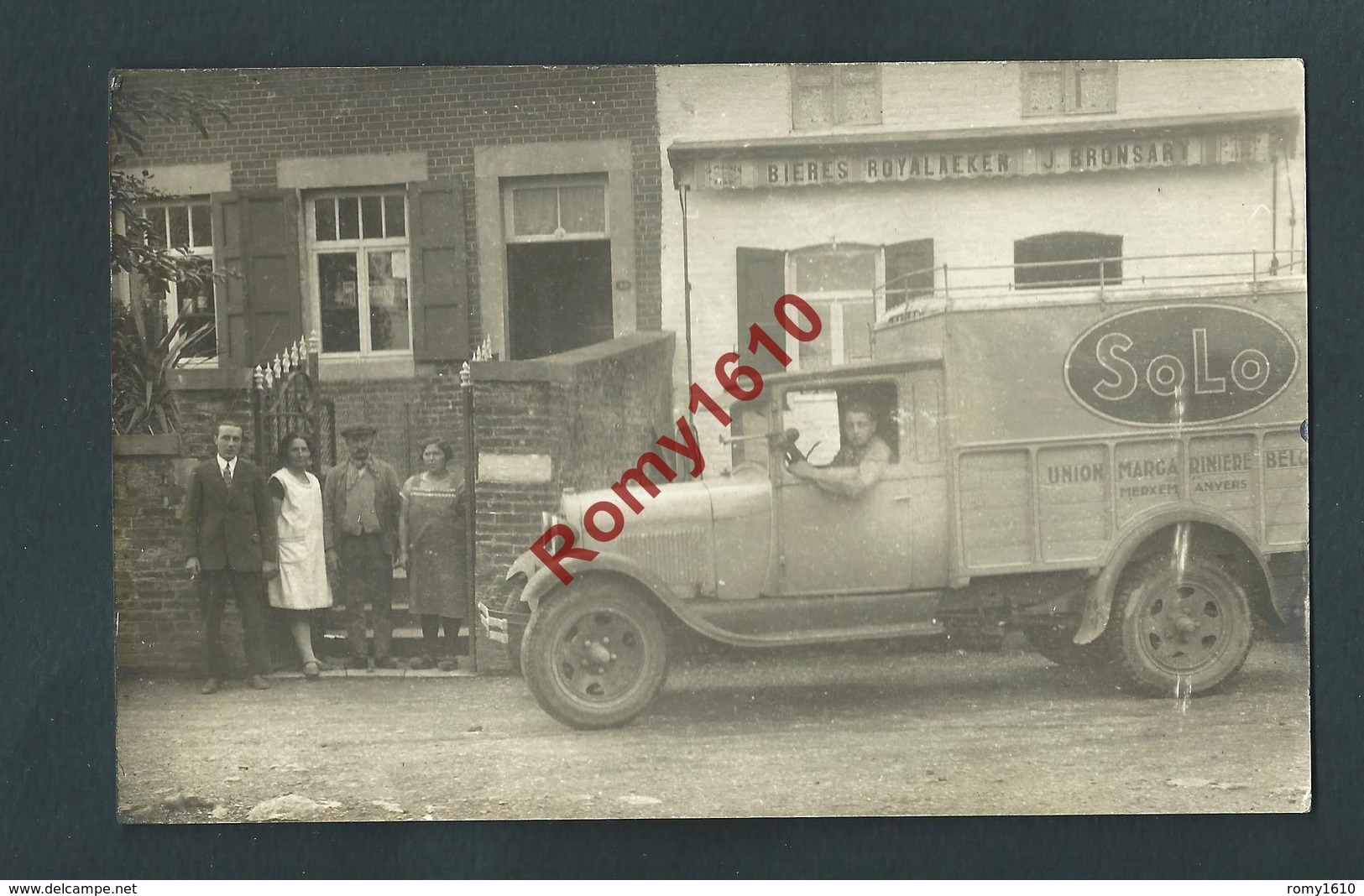 Merksem- Merxem. Photo-carte Animée. Camionnette Union Margarinière SOLO. Devant Café Bronsart. Bière Royalaeken. Rare! - Antwerpen