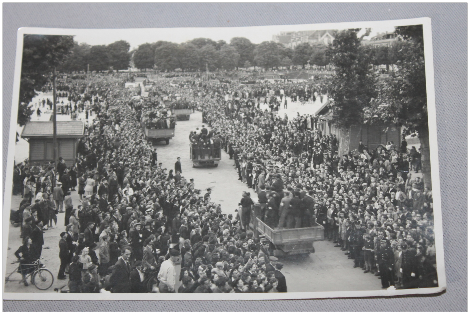 Photo Libération De Niort Le 06 Septembre 1944, Photo De Marceau Carriere - 1939-45