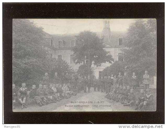 35 Saint Broladre Maison Saint Joseph Cour D'honneur édit. ?? ( Peut-être Impr. Le Deley ?) Très Animée - Otros & Sin Clasificación