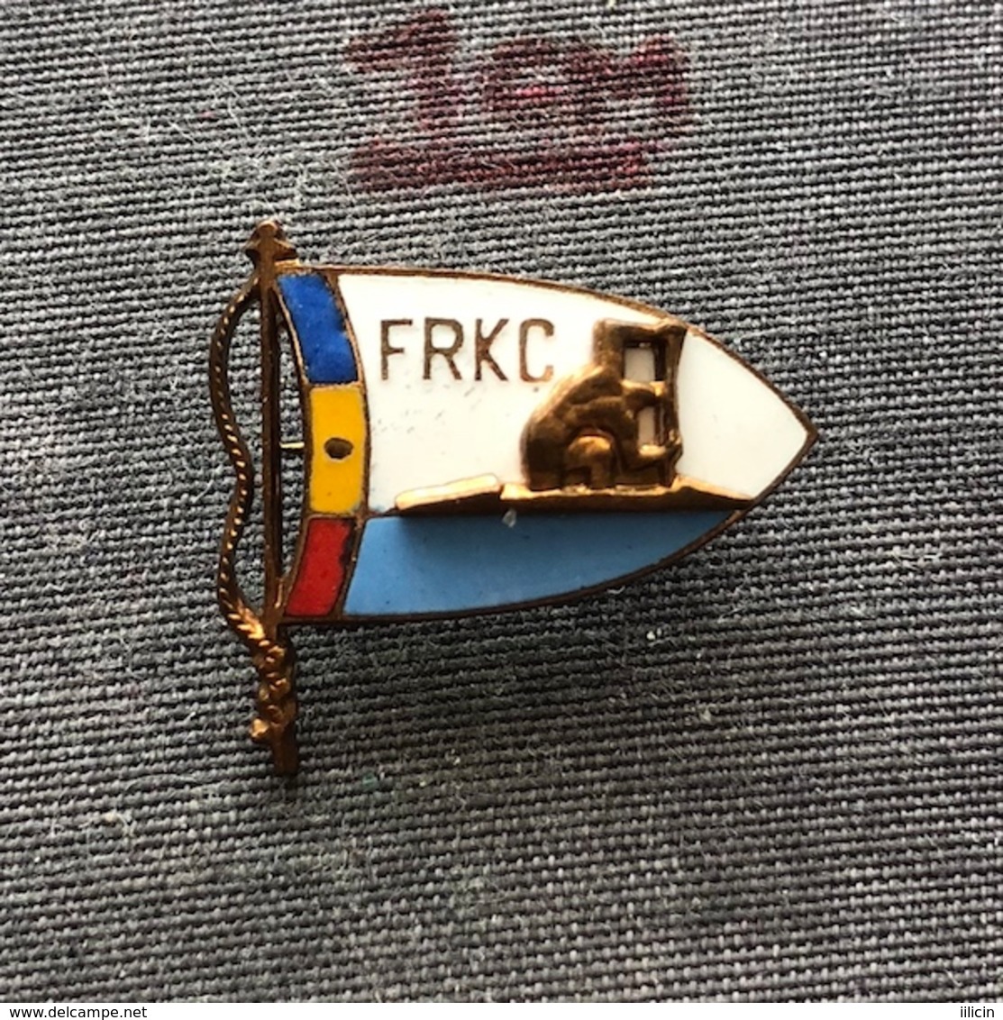 Badge Pin ZN006980 - Rowing / Kayak / Canoe Romania FRKC Federation Association Union - Canoeing, Kayak