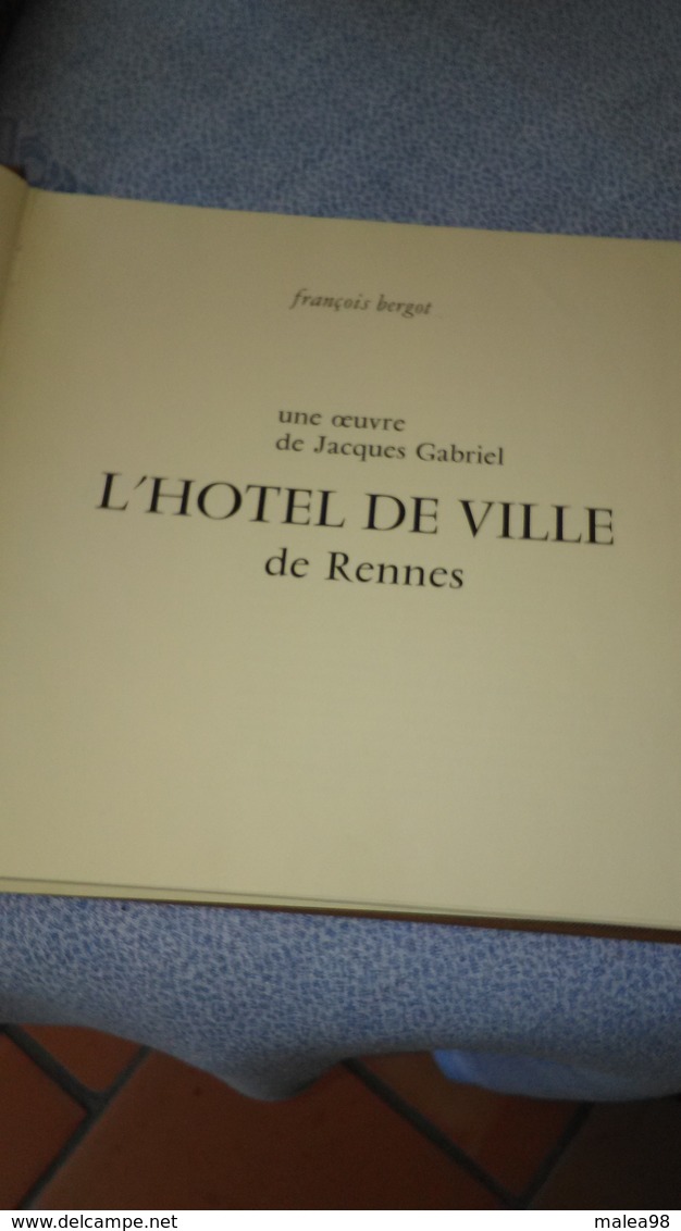 RENNES ,,HOTEL  DE  VILLE ,,DEDICACE PAR HENRI  FREVILLE  MAIRE DE RENNES,,,,TBE - Livres Dédicacés