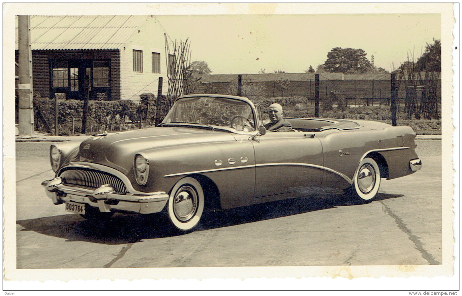 Photo  De Buick Century Convertible 1954 (mariage) - Toerisme