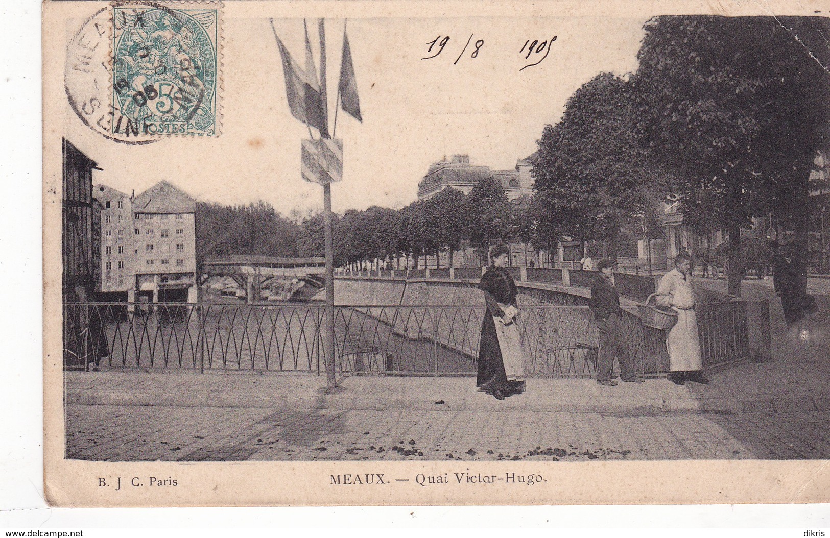 77-MEAUX- QUAI VICTOR-HUGO( PLIURE EN HAUT A DROITE) - Meaux