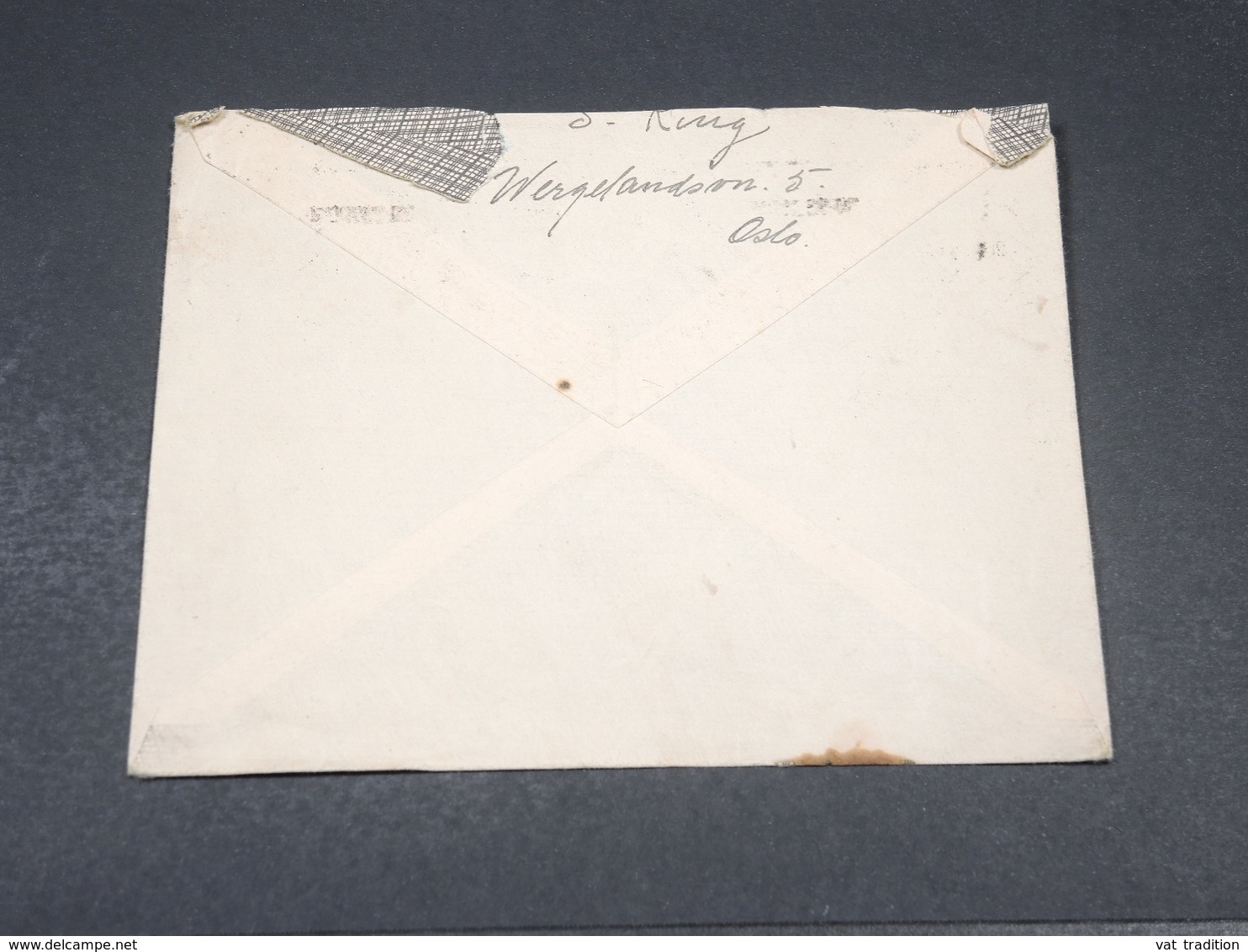 NORVÈGE - Enveloppe De Oslo Pour Bristol En 1937 Par Avion ( étiquette ) - L 19007 - Lettres & Documents
