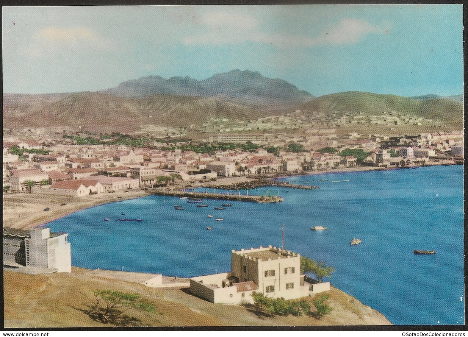 Postal Cabo Verde - Cape Verde - Ilha De S. Vicente - Cidade Do Mindelo - Vista Parcial Da Cidade - Postcard - Cap Vert