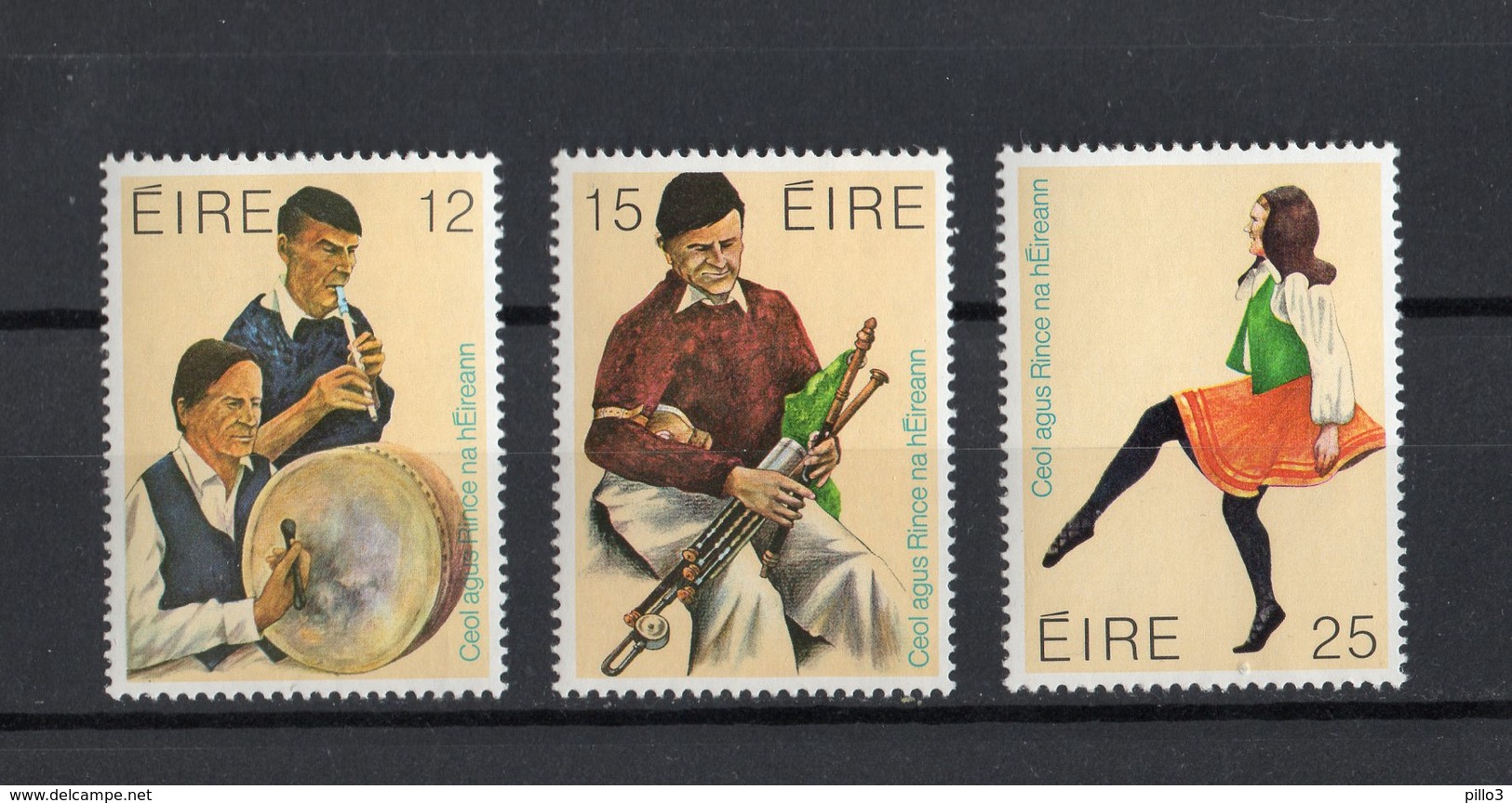 IRLANDA :  Musiche E Danze Folcloristiche  -  3 Val.  MNH**  25.09.1980 - Nuovi