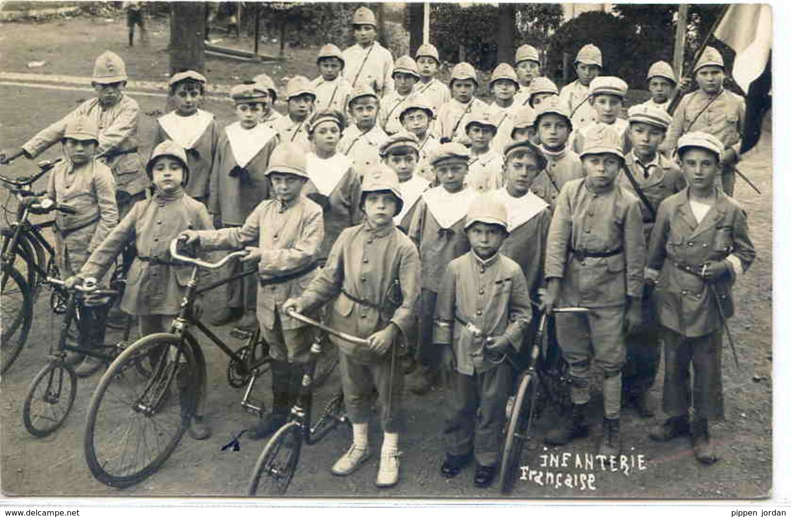 Infanterie Française * Belle Cpa Animée - Regionale Spelen