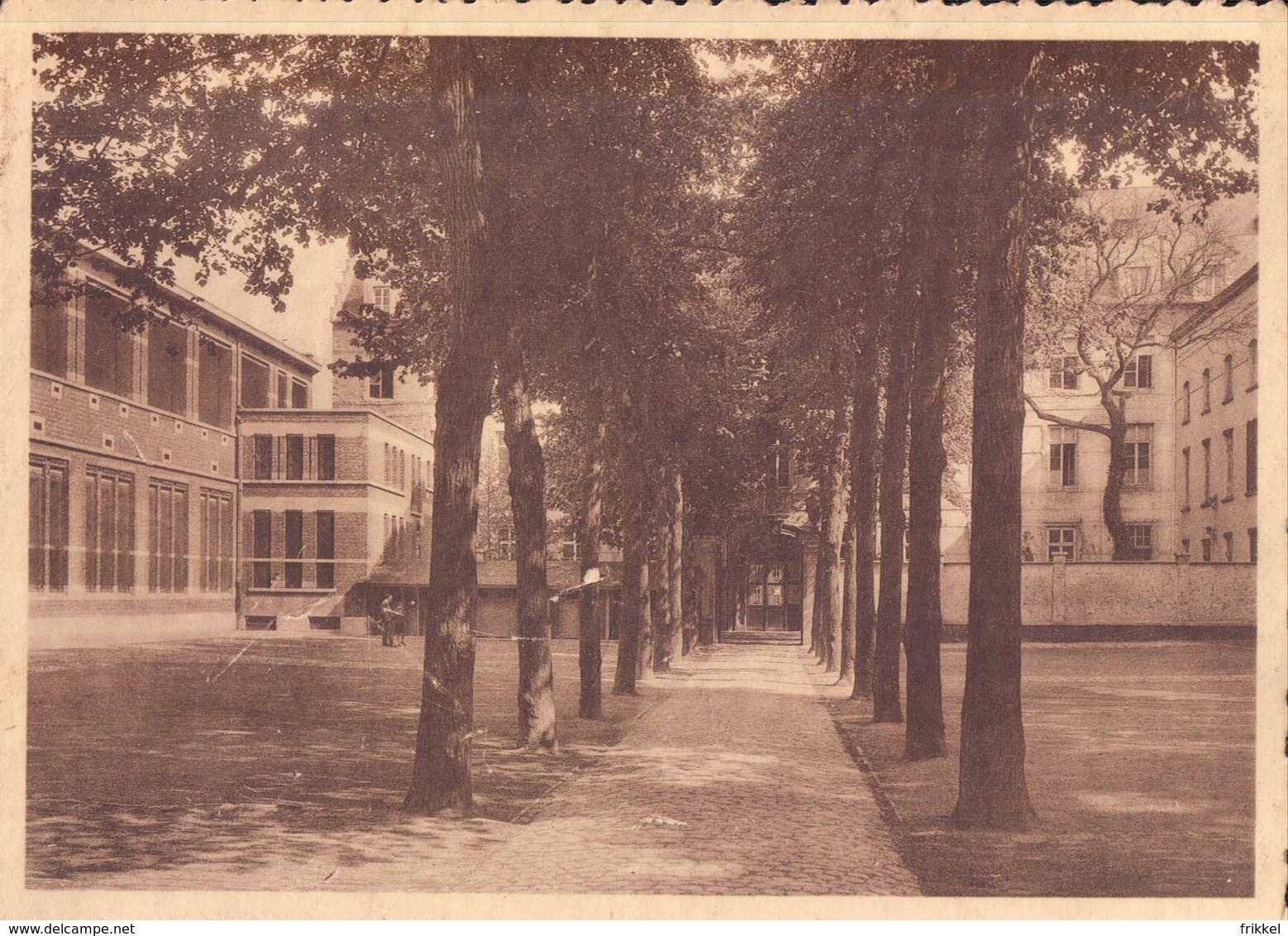 Leuven Louvain Collège De La T.S.Trinité H. Drievuldigheidscollege Cour Des Grands élèves Speelplaats - Leuven