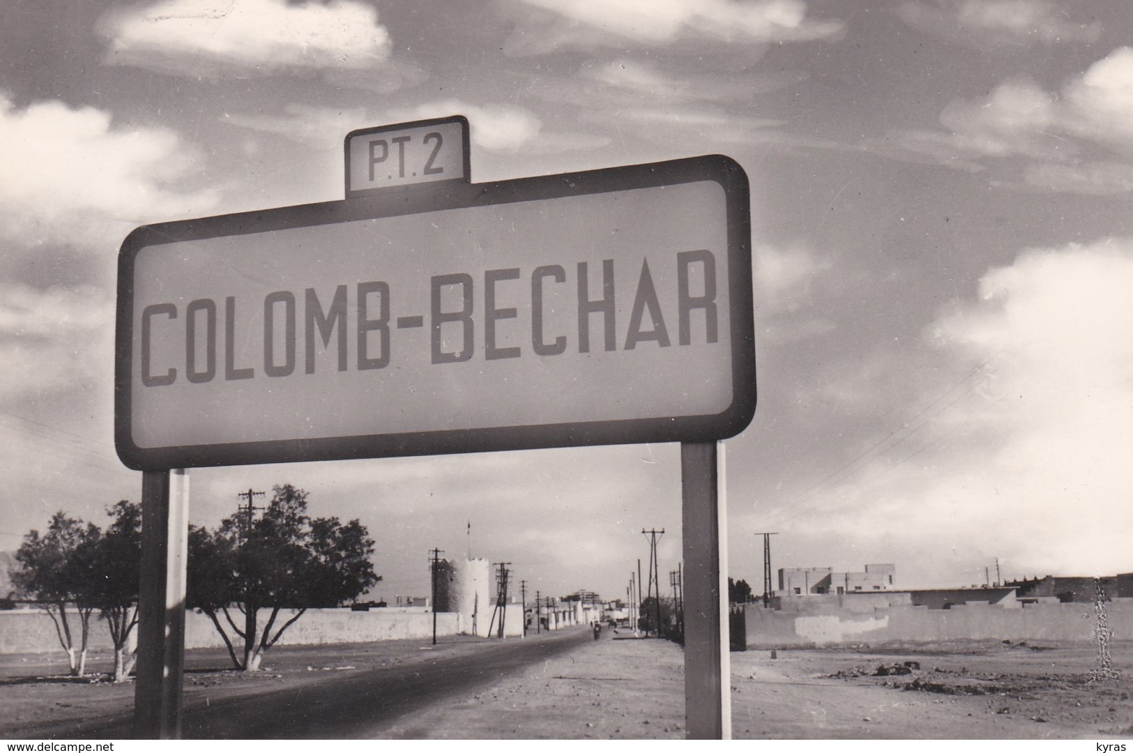 CPSM 9X14 . ALGERIE . COLOMB - BECHAR . Entrée Sud (P.T. 2) - Bechar (Colomb Béchar)