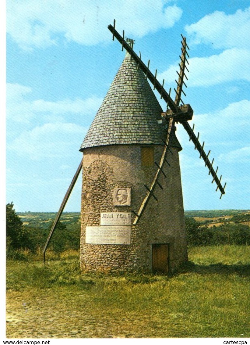 Les Herbiers Moulin Du Mont Des Alouettes Le Moulin Jean Yole CPM Ou CPSM - Les Herbiers