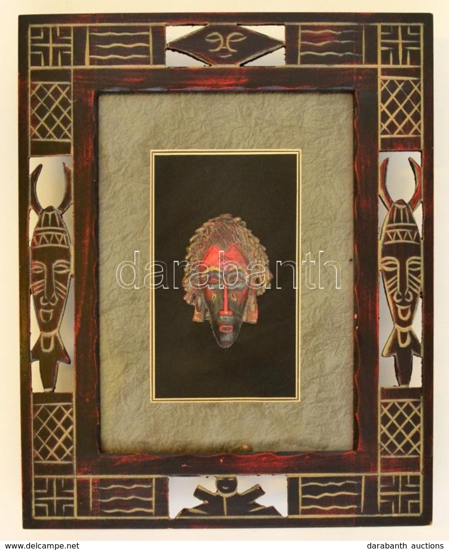 Afrikai Festett Faragott Maszk, üvegezett Faragott Keretben,  9×6 Cm, 35×27 Cm - Altri & Non Classificati