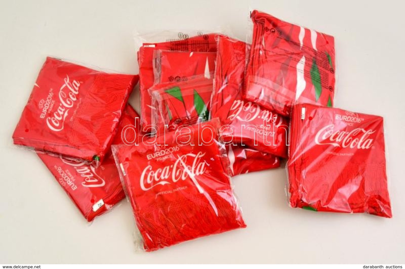 'Coca Cola' Feliratú Sálak, Bontatlan Csomagolásban, 10 Db - Autres & Non Classés