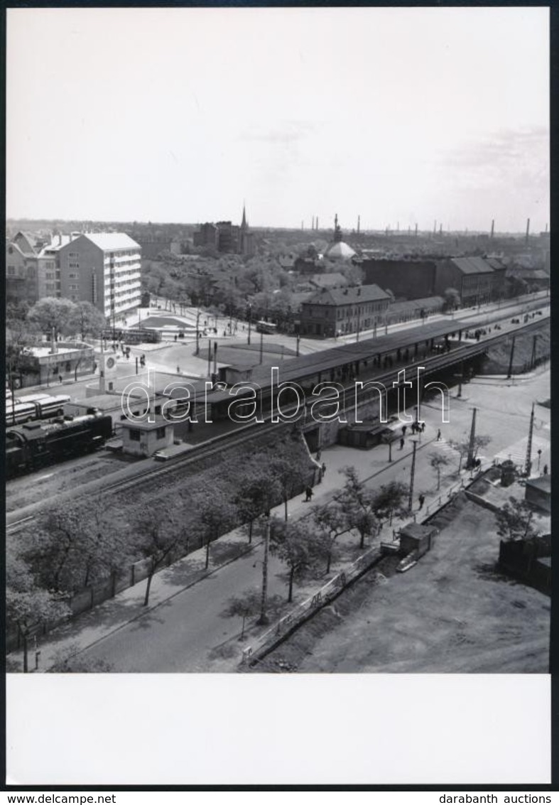 1964 Budapest, K?bánya, A Zalka Máté Téri Vasútállomás, 4 Db Szabadon Felhasználható Vintage Negatív (6x6 Cm) + 1 Db Mai - Other & Unclassified