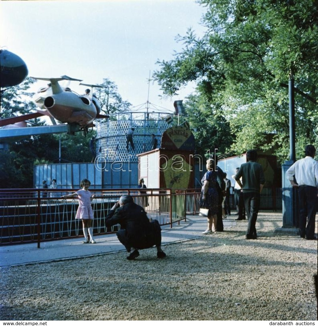 Cca 1960 A Vidámparkban Készült Privát Felvételek, 11 Db Szabadon Felhasználható Vintage Negatív, 6x6 Cm és 24x36 Mm - Andere & Zonder Classificatie