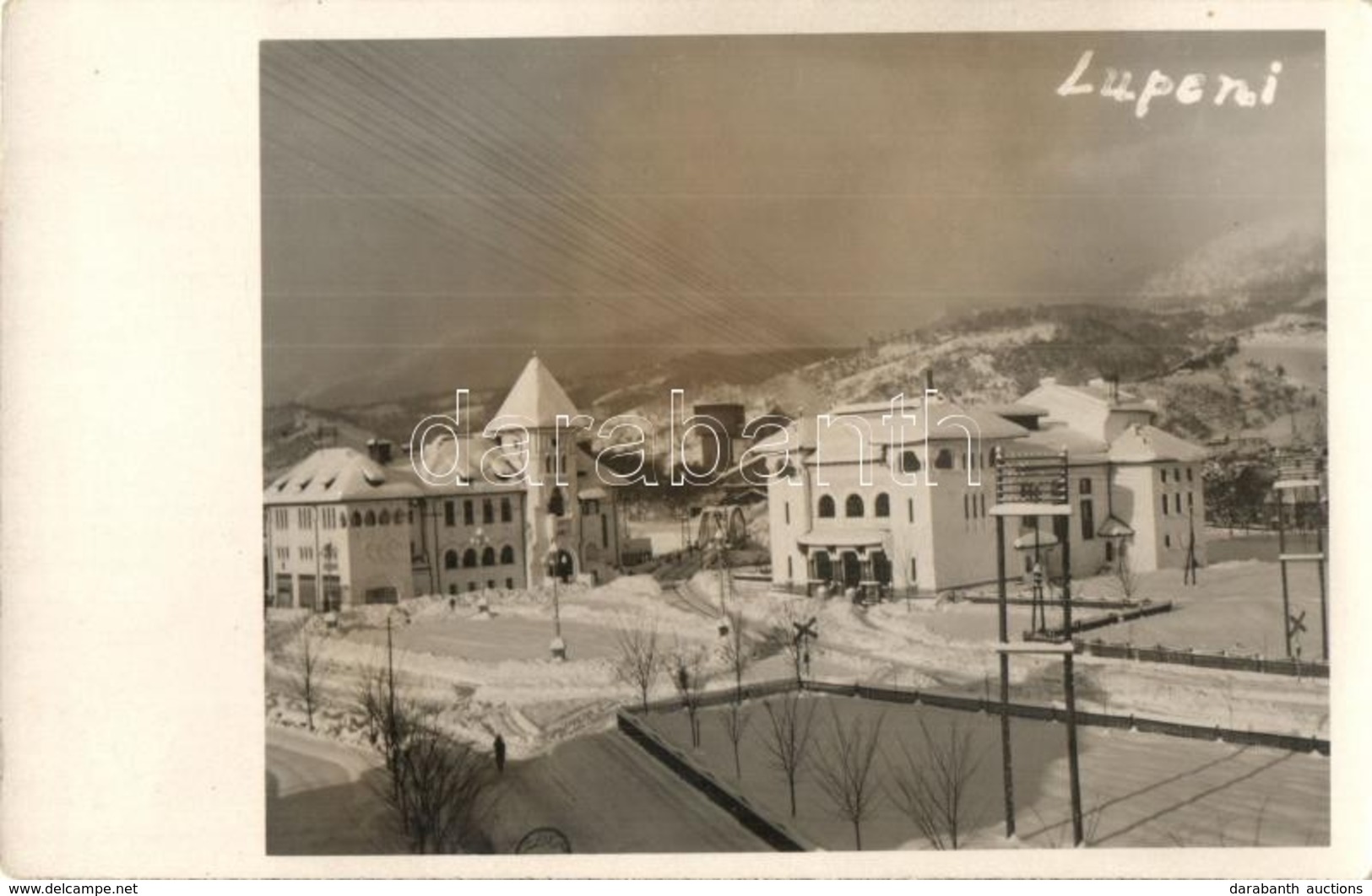 * T2 Lupény, Lupeni, Schylwolfsbach; F? Tér, Kultúrház, Községháza, Tél / Main Square, Cultural Palace And Town Hall In  - Unclassified