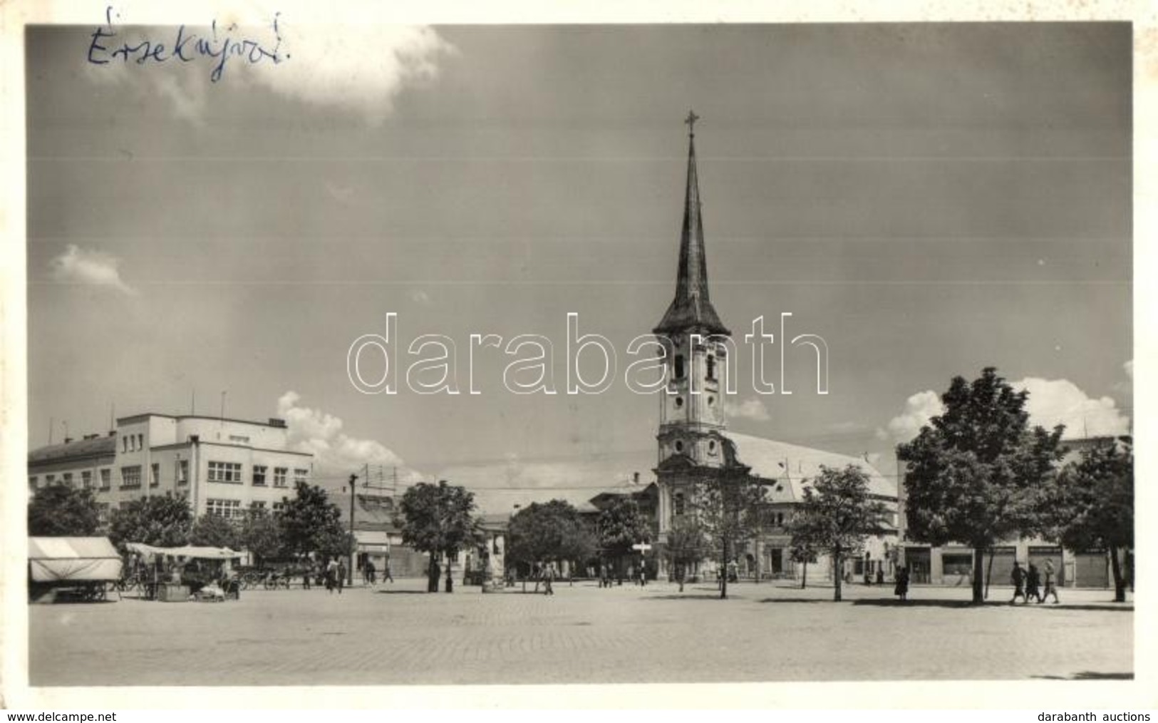 T2 Érsekújvár, Nové Zamky; Kossuth Tér, Piac, Stühmer üzlete, Templom / Square, Market, Shop, Church - Ohne Zuordnung