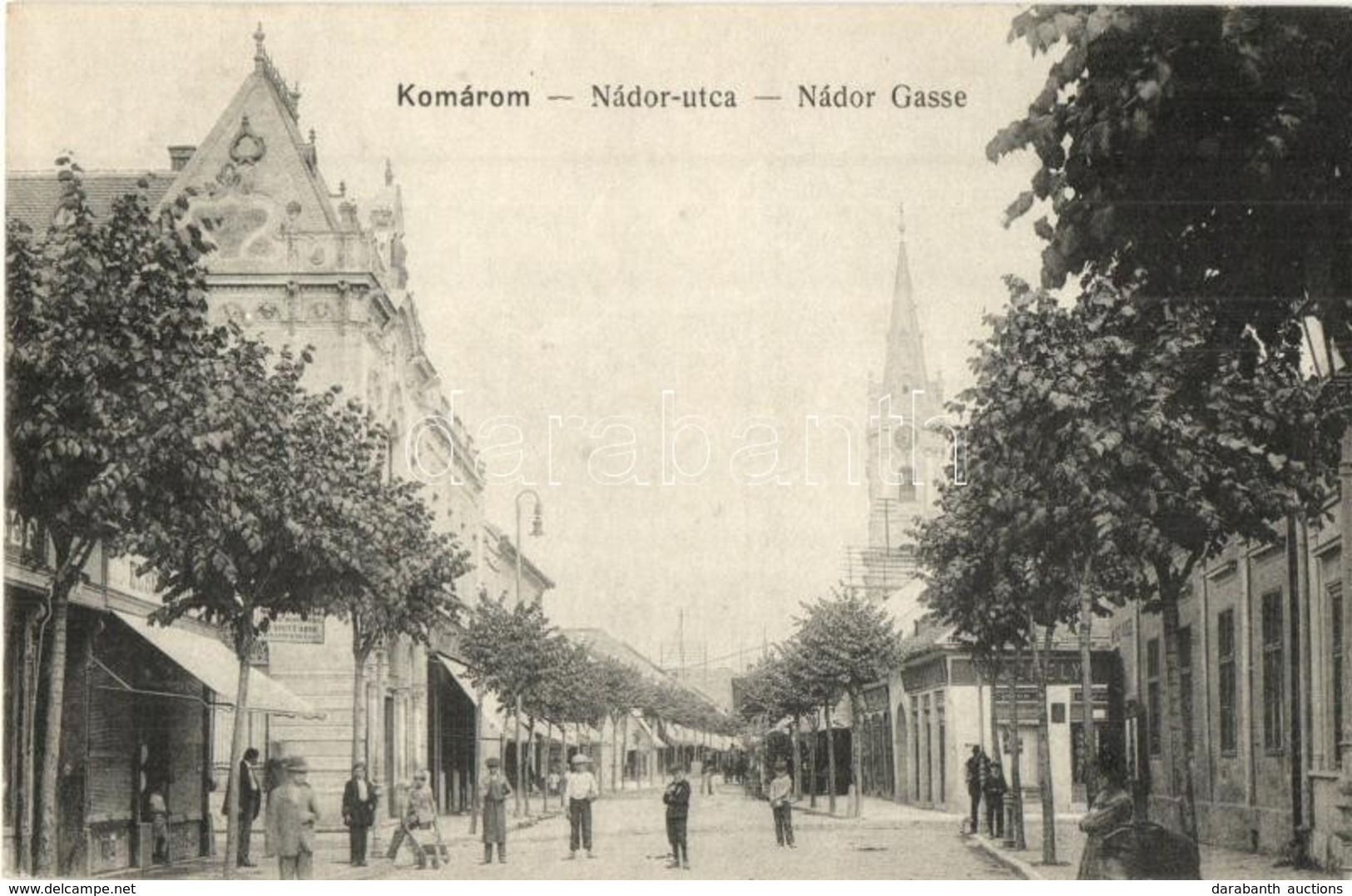 T2 Komárom, Komárno; Nádor Utca, üzletek, Templom. L. H. Pannonia 1915. / Street View, Shops, Church - Ohne Zuordnung