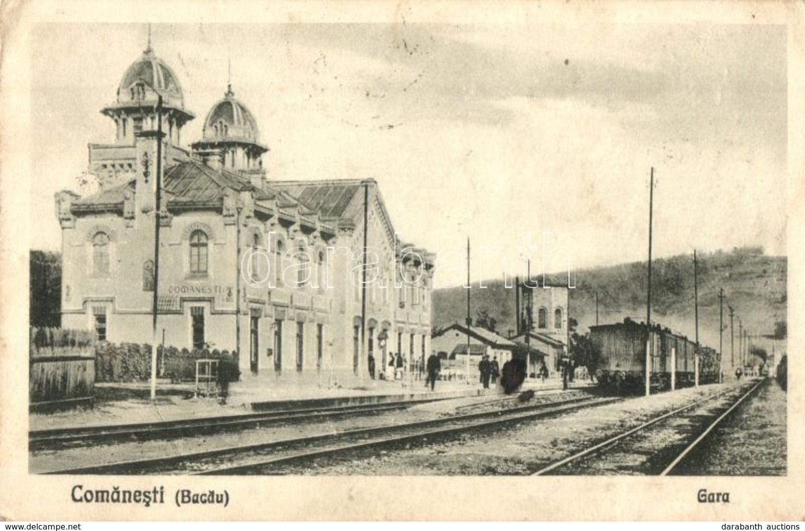 T2/T3 Comanesti, Kománfalva (Moldva, Bacau); Gara / Bahnhof / Railway Station With Train  (EK) - Non Classés