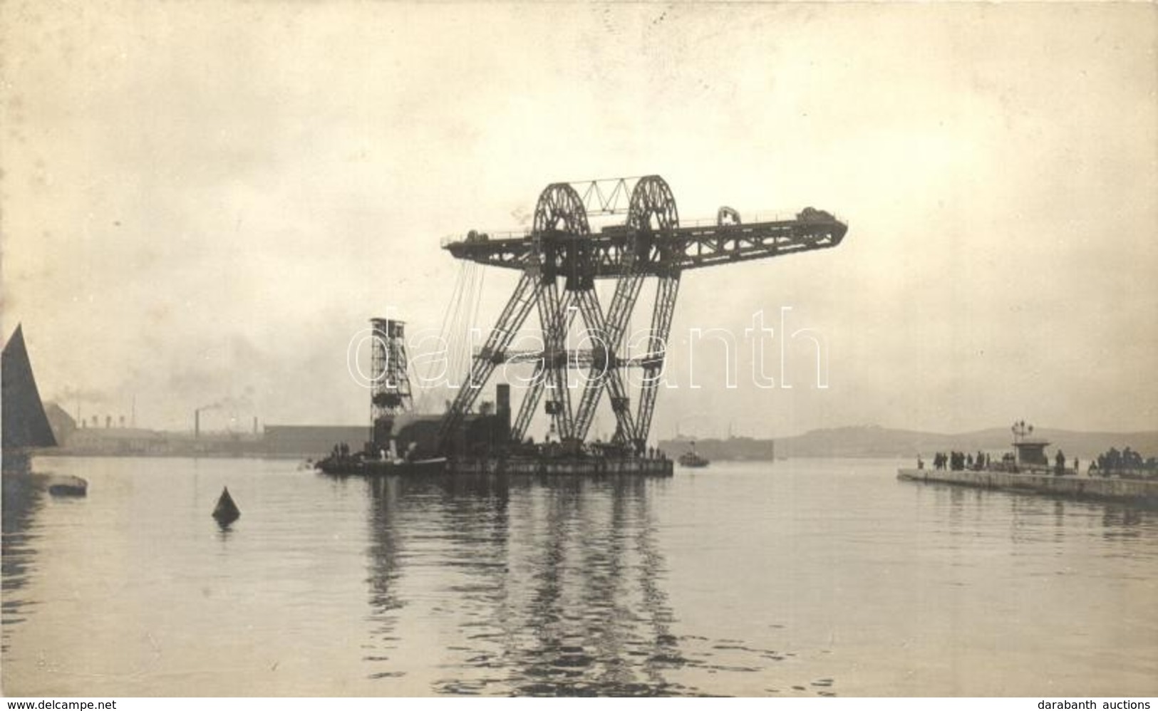 ** T1 1913 Pola, Schwimmkrahn / Óriás úszó Daru A Pola-i Hadihajógyárban / K.u.K. Kriegsmarine, Giant Floating Crane In  - Non Classés