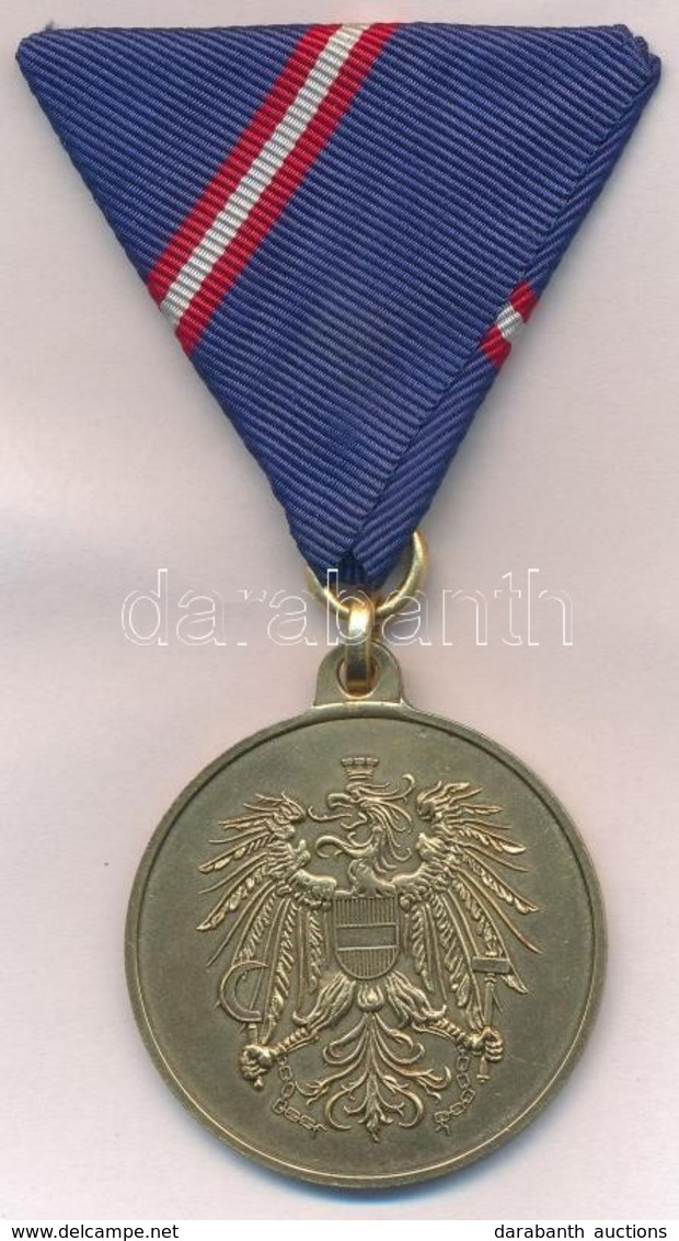 Ausztria 1963. 'Katonai Szolgálati Bronz Érdemérem' Br Kitüntetés Mellszalaggal (40mm) T:2
Austria 1963. 'Military Servi - Altri & Non Classificati