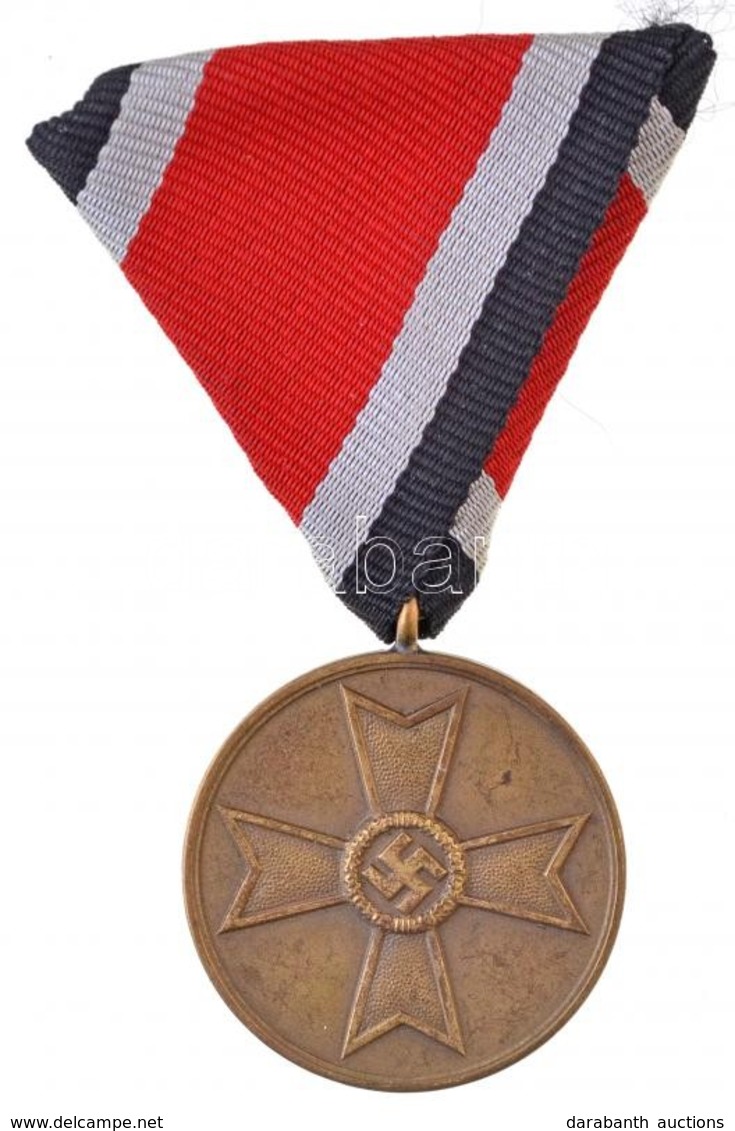 Német Harmadik Birodalom 1939. 'Háborús Érdemérem' Br Kitüntetés Mellszalaggal (32mm) T:2
German Third Reich 1939. 'War  - Ohne Zuordnung