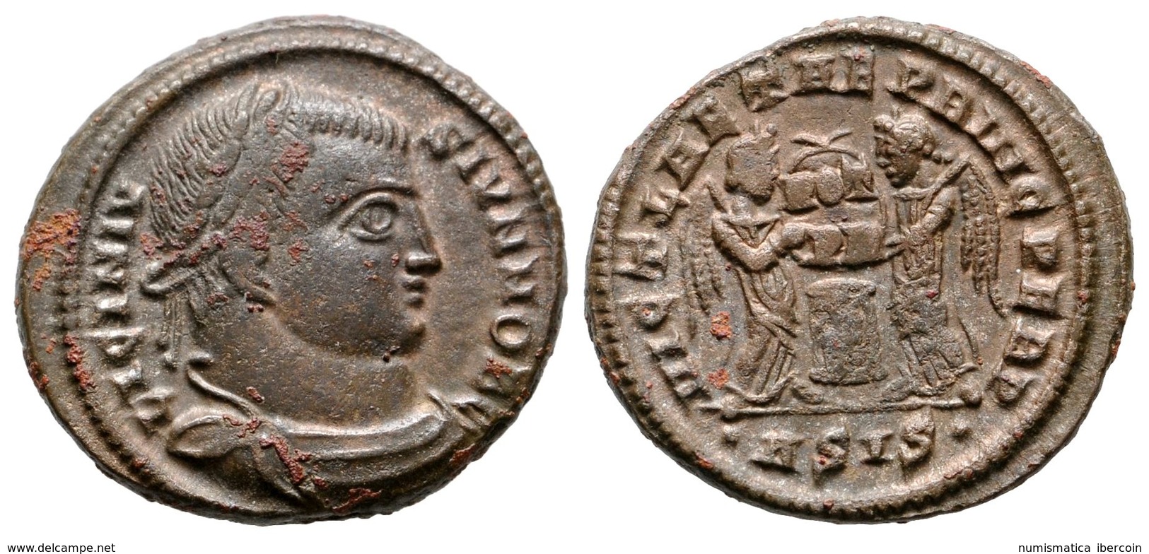 326 LICINIO II. Follis. 319-320 D.C. Siscia. A/ Busto Laureado Con Coraza A Derecha. LICINIVS IVN NOB C. R/ Dos Victoria - Röm. Republik (-280 / -27)