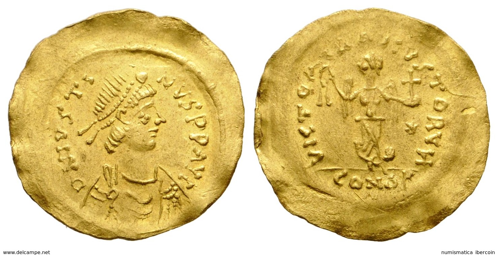 347 JUSTINO I. Tremissis. 492-518 D.C. Constantinopla. A/ Busto Con Diadema De Perlas, Drapeado Y Con Coraza A Derecha.  - Republiek (280 BC Tot 27 BC)