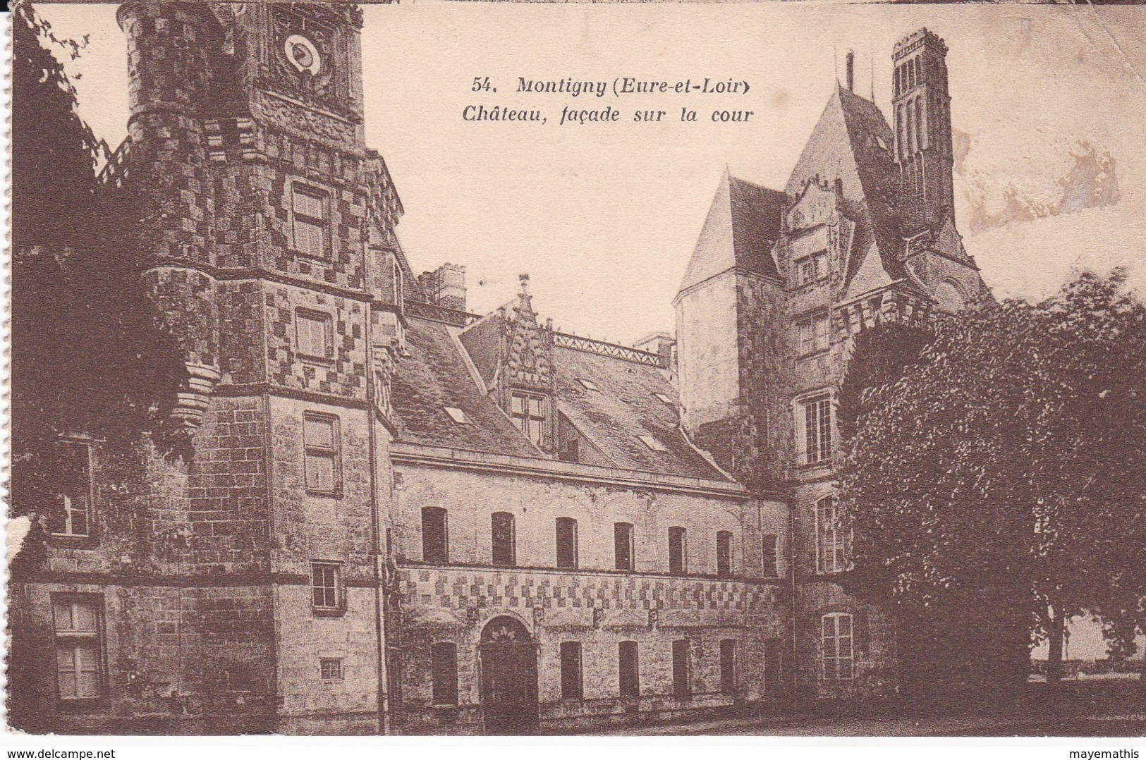 Montigny Chateau Façade Sur La Cour - Montigny-sur-Avre