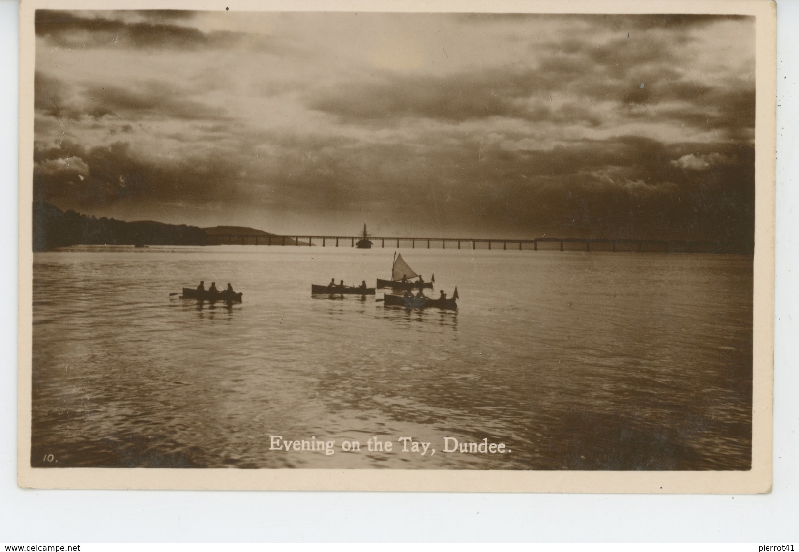 ROYAUME UNI - SCOTLAND - DUNDEE -  Evening On The Tay - Angus