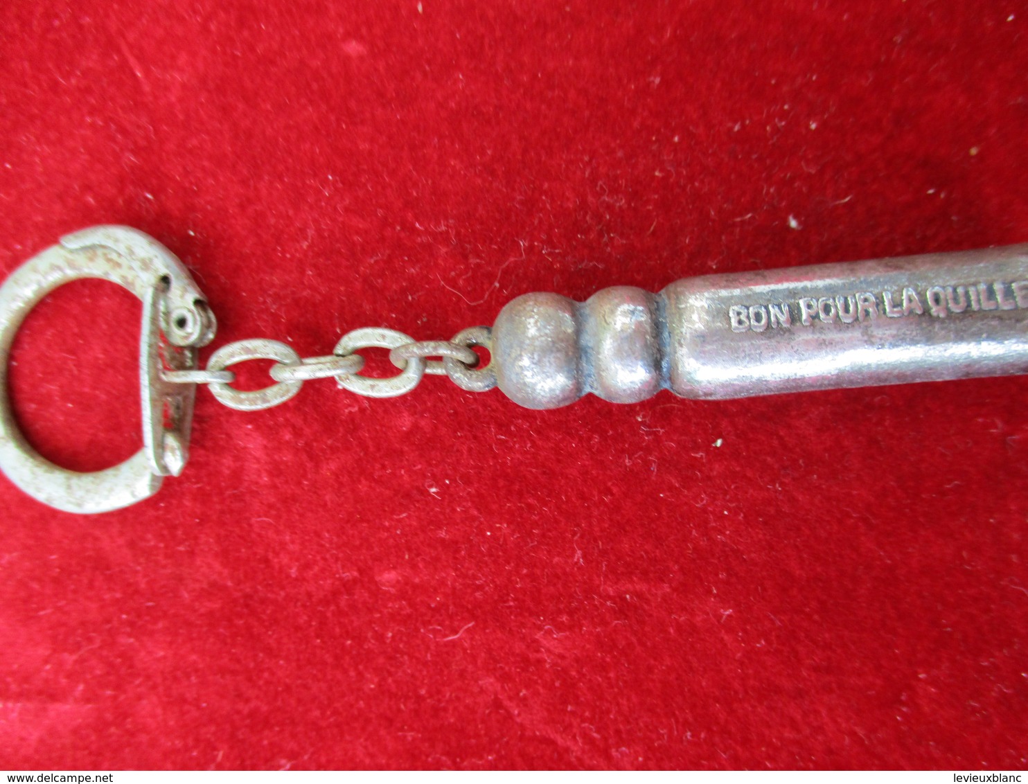 Porte-clés Militaria/ Fin De Service Militaire/LA QUILLE/Vive La Classe/Bon Pour La Quille/Vers 1960 - 1970    POC306 - Porte-clefs