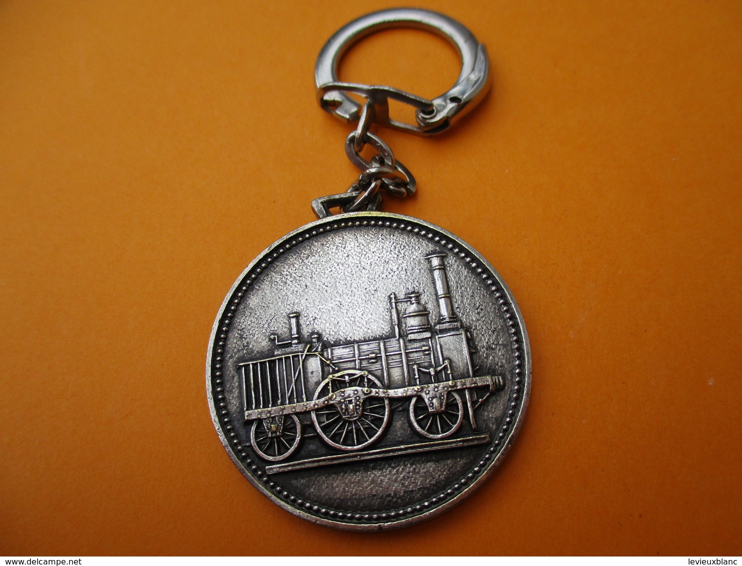 Porte-clés / Chemins De Fer / Locomotive/Famille Du Cheminot/ 25éme Anniversaire/ 1968    POC307 - Porte-clefs